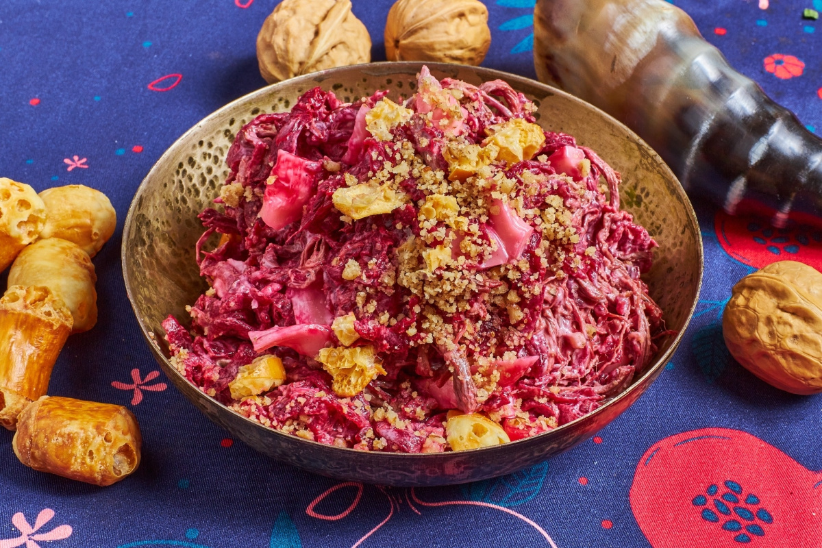 Салат "Чархлис"  