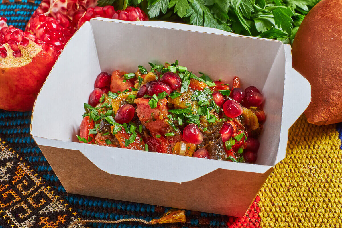 Аджапсандал из запеченных овощей