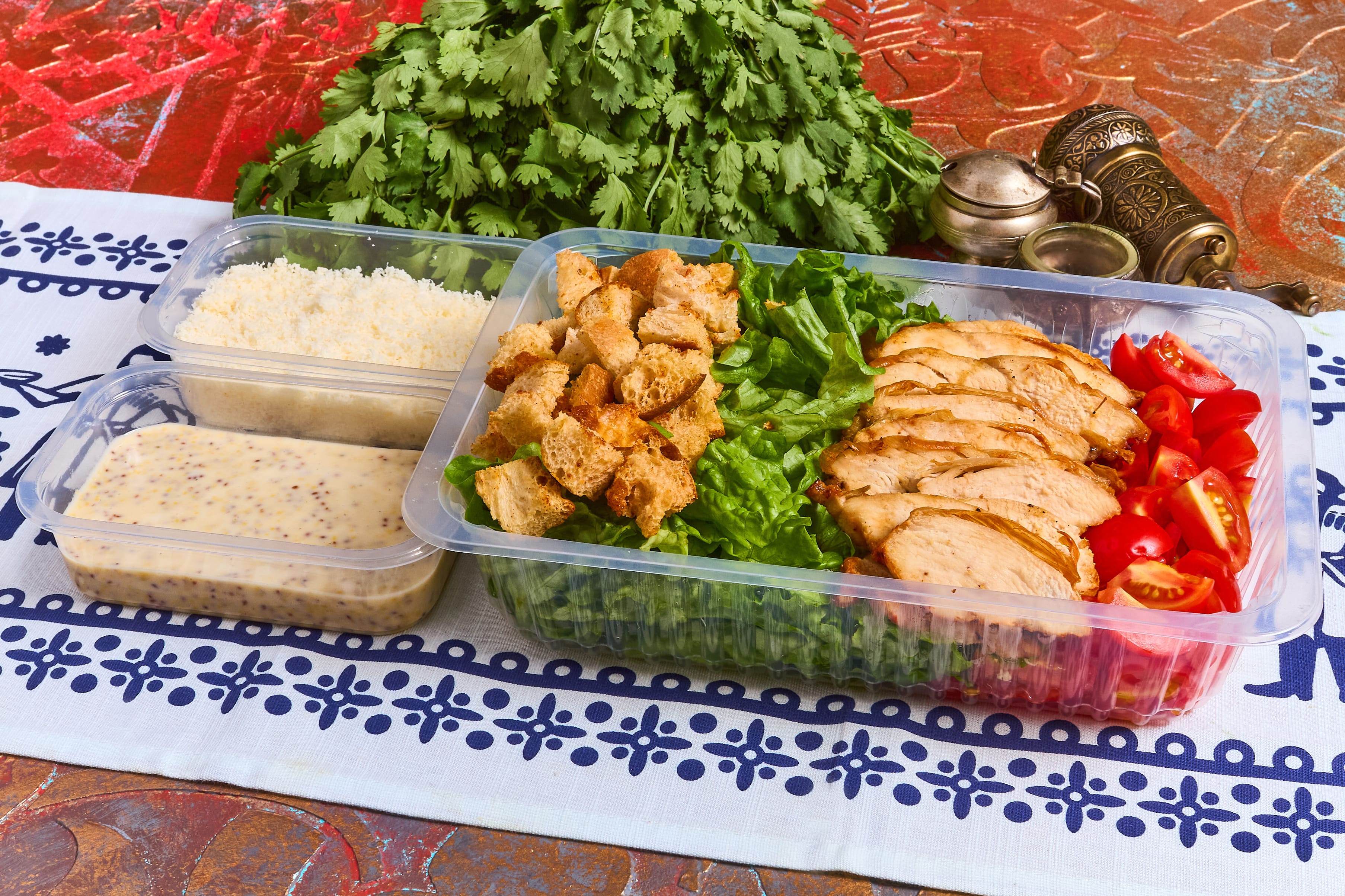 Цезарь с курицей