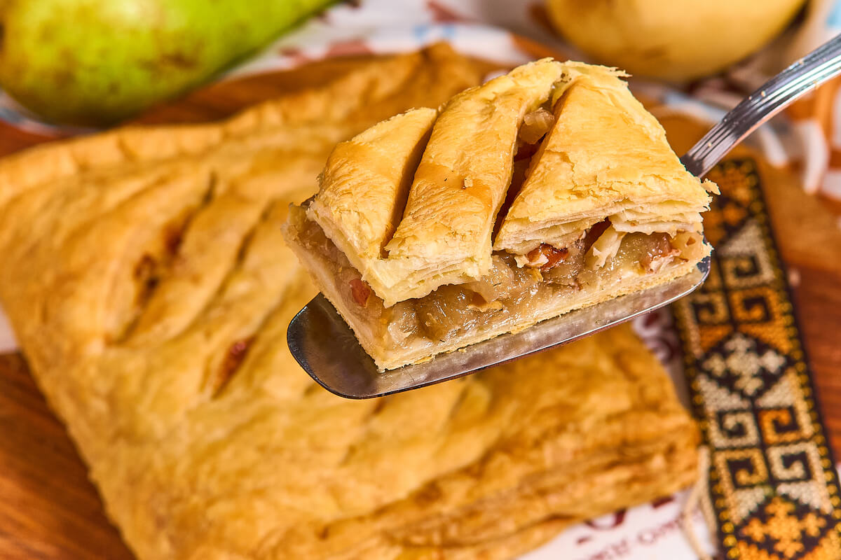 Грушевый пирог "Миндаль"